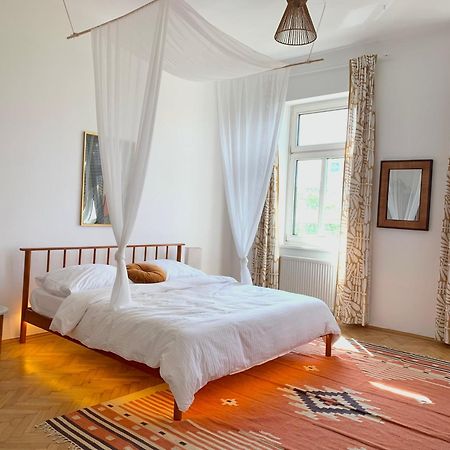 Bamboo City Apartment : A Cozy Family Haven In Vienna'S 9Th District エクステリア 写真