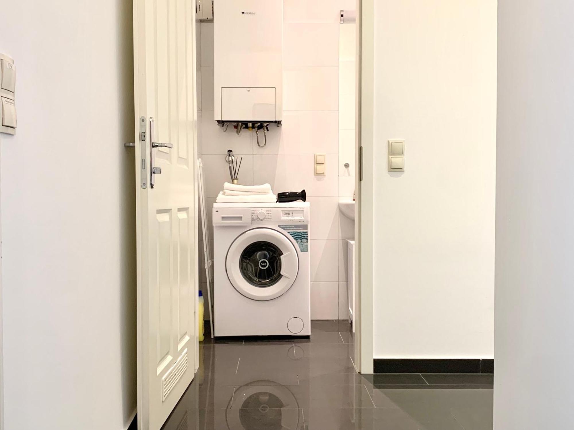 Bamboo City Apartment : A Cozy Family Haven In Vienna'S 9Th District エクステリア 写真